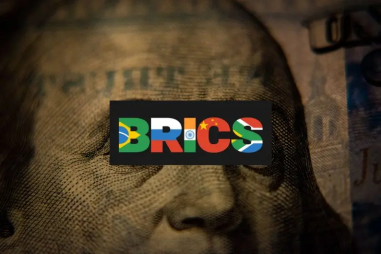 Desdolarización: ¿divisa BRICS en la cumbre de Johannesburgo en agosto?
