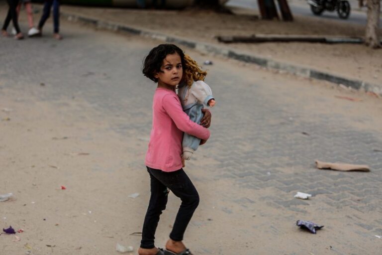Guerra demográfica del infanticidio de Israel contra los palestinos en Gaza y Cisjordania